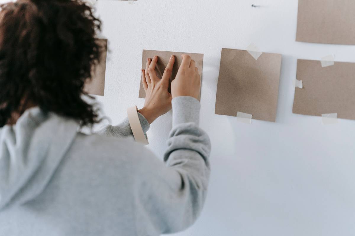 10 Creative Thinking Escape Room Puzzles You Can Actually Build at Home